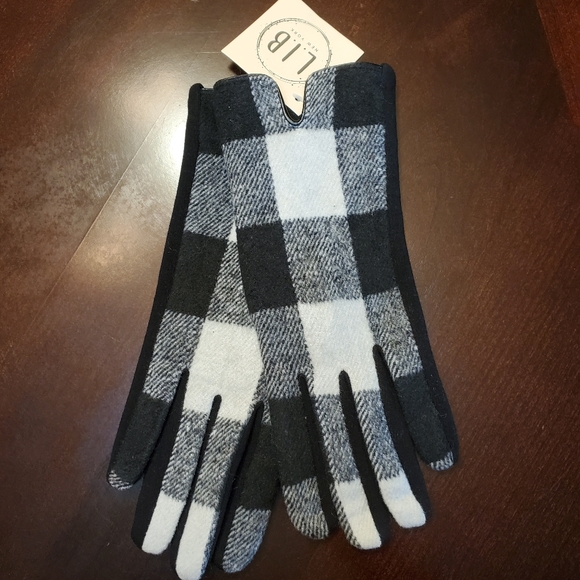 Accessories - New Buffalo Plaid Gloves